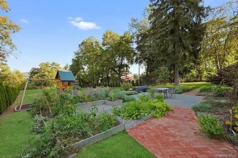 512 Grand Avenue Balmville NY 12550