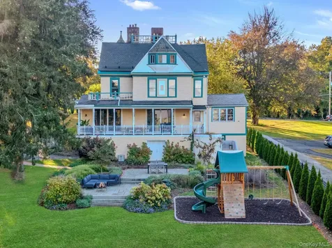 512 Grand Avenue Balmville NY 12550