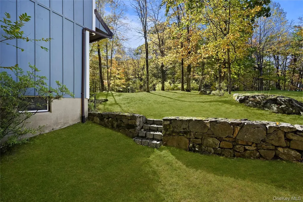 37 Fox Den Road Mount Kisco NY 10549