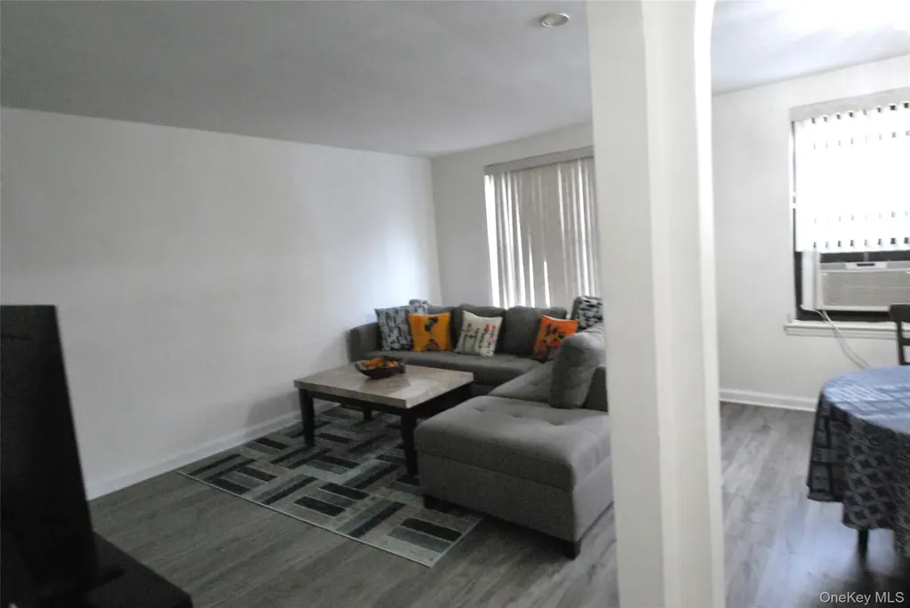 106 Richbell Road Mamaroneck NY 10543
