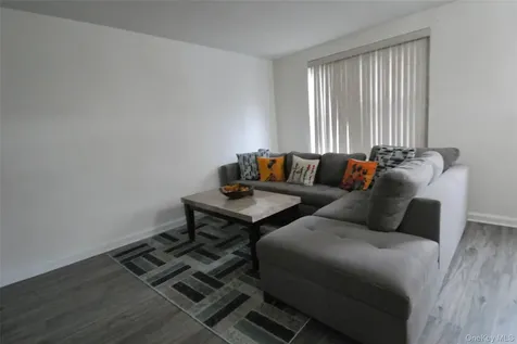 106 Richbell Road Mamaroneck NY 10543