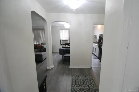 106 Richbell Road Mamaroneck NY 10543