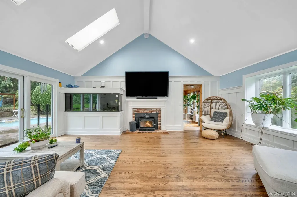27 Tower Hill Road Shoreham NY 11786