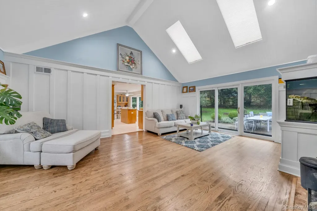 27 Tower Hill Road Shoreham NY 11786