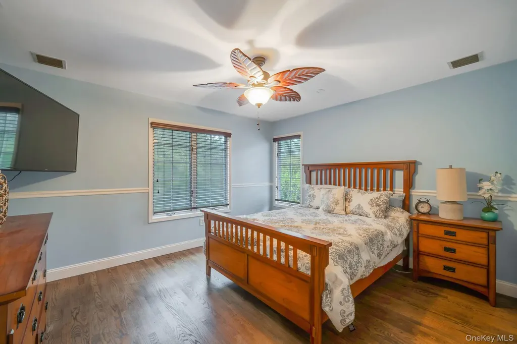 27 Tower Hill Road Shoreham NY 11786