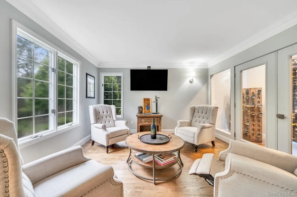 27 Tower Hill Road Shoreham NY 11786