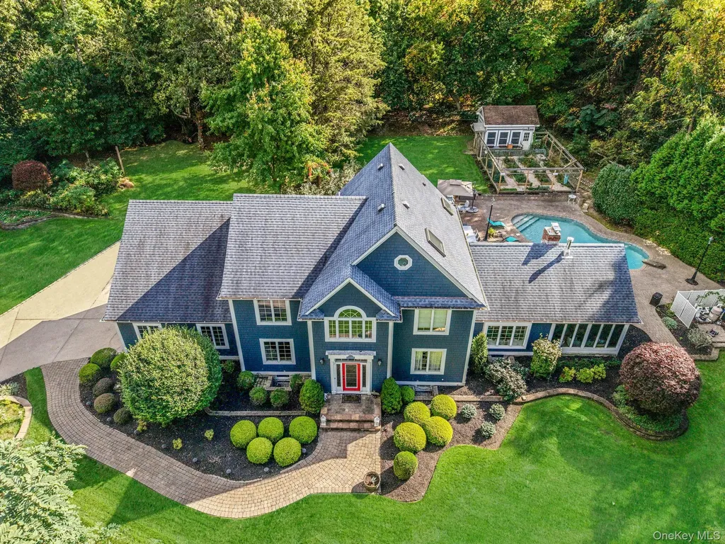 27 Tower Hill Road Shoreham NY 11786