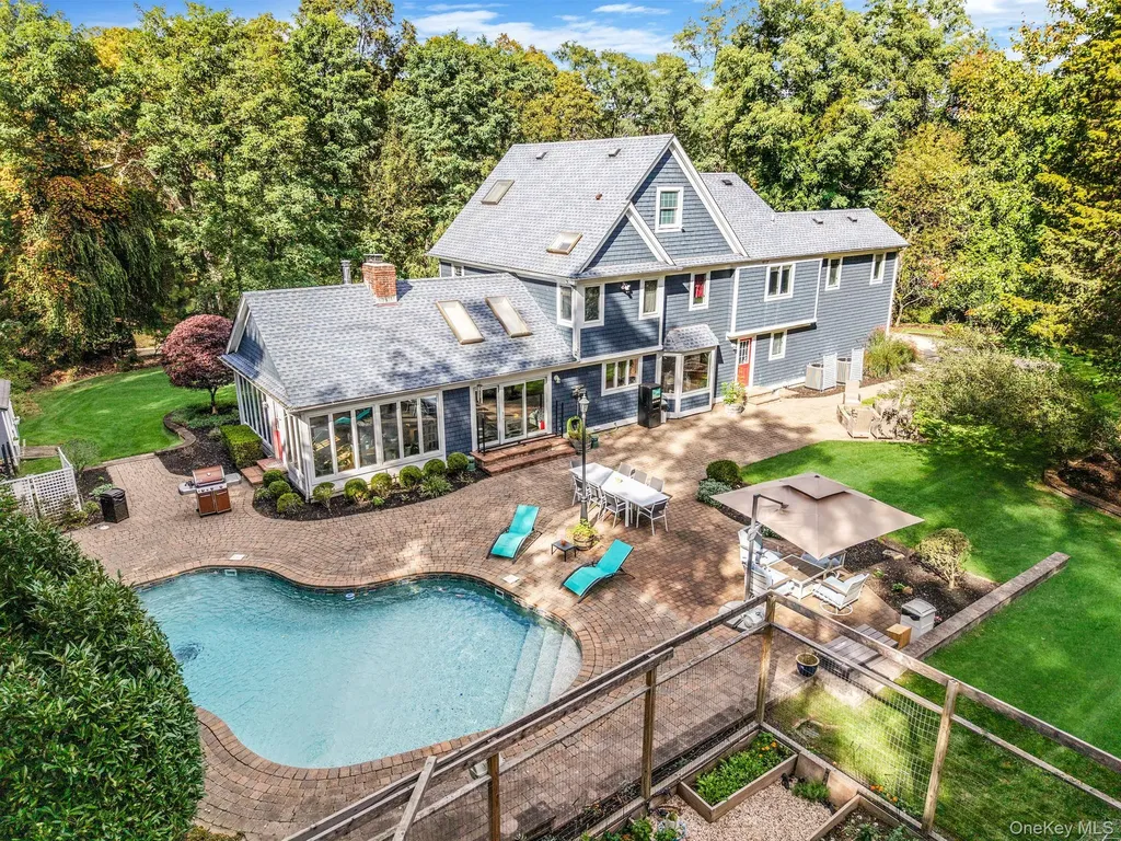 27 Tower Hill Road Shoreham NY 11786