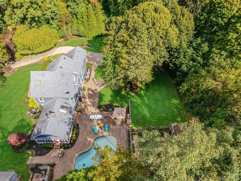 27 Tower Hill Road Shoreham NY 11786