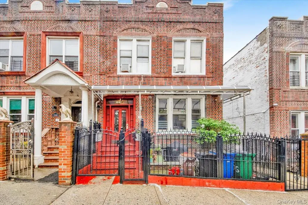 1506 E 172nd Street Bronx NY 10472