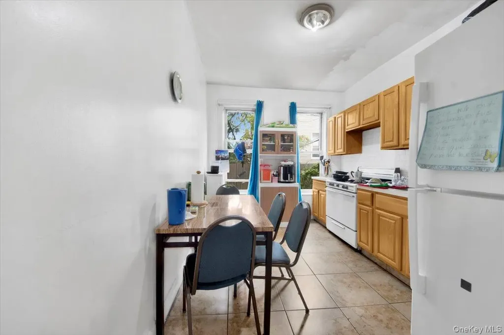1506 E 172nd Street Bronx NY 10472