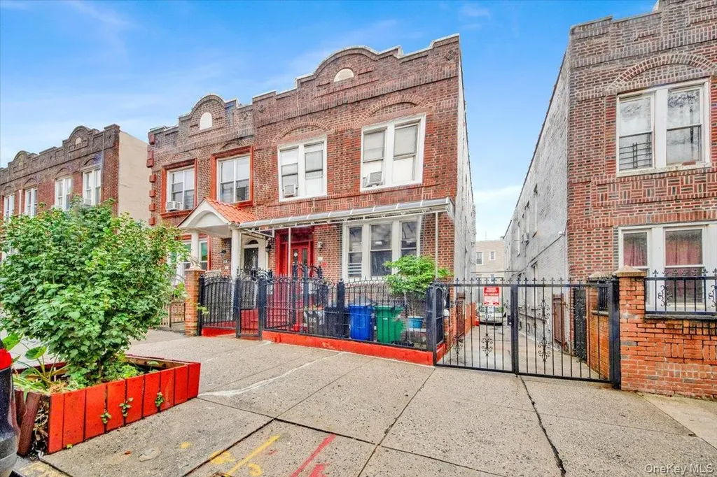 1506 E 172nd Street Bronx NY 10472