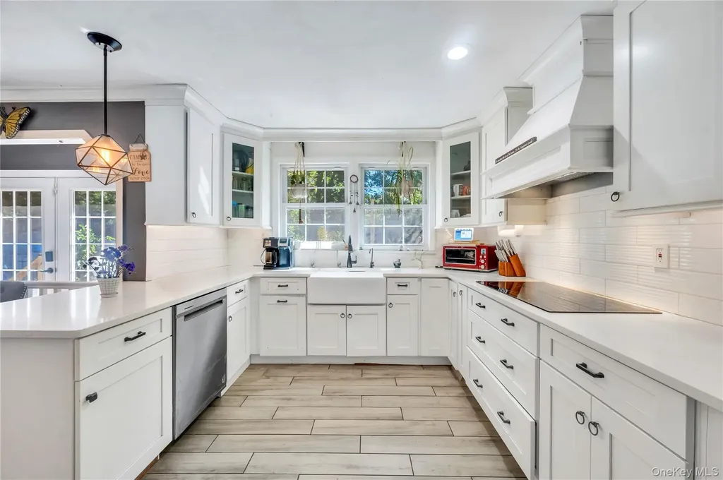 1199 Connetquot Avenue Central Islip NY 11722
