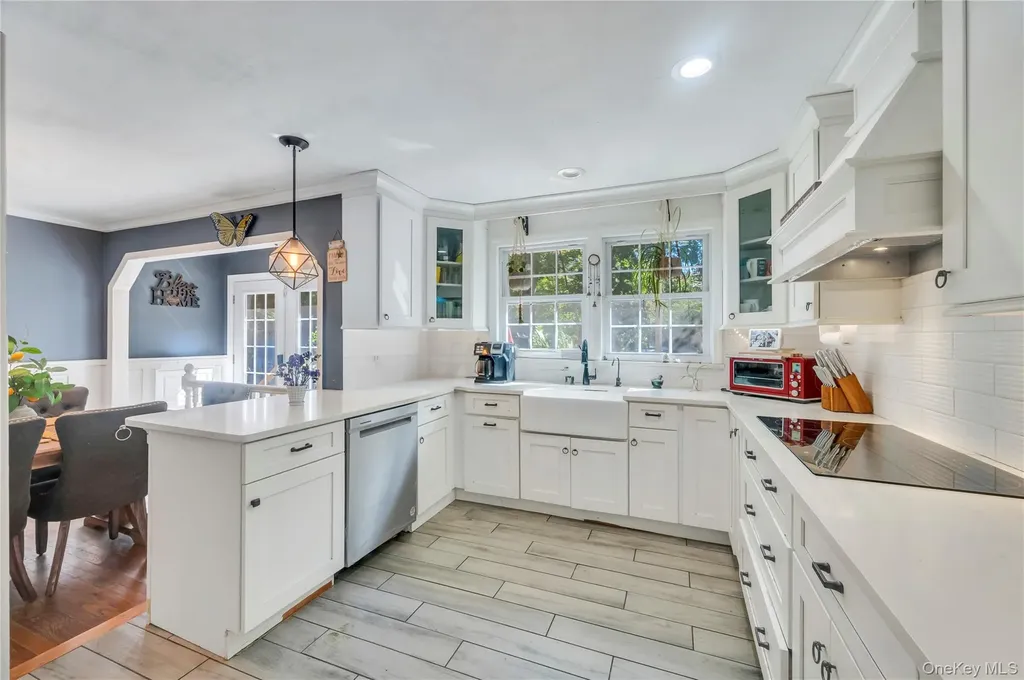 1199 Connetquot Avenue Central Islip NY 11722
