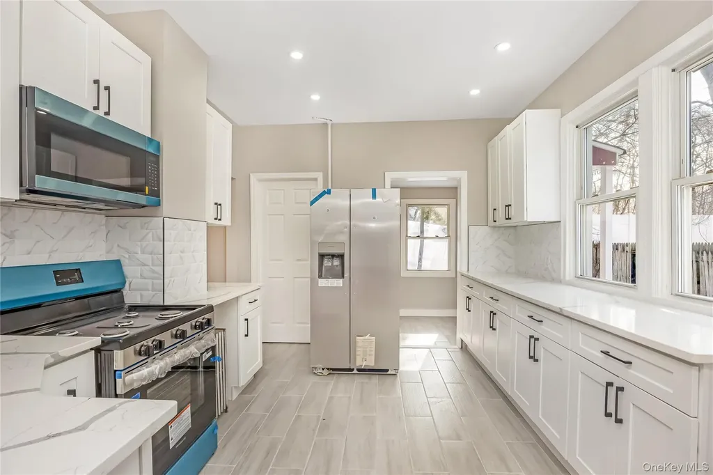 7 Continental Hill Glen Cove NY 11542