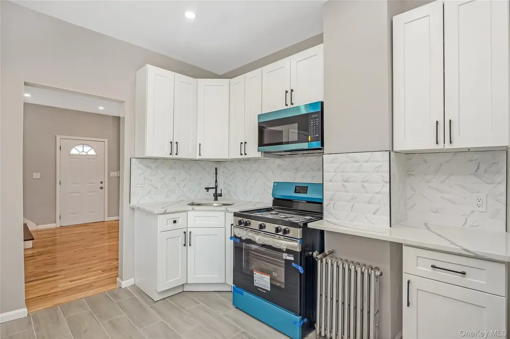 7 Continental Hill Glen Cove NY 11542