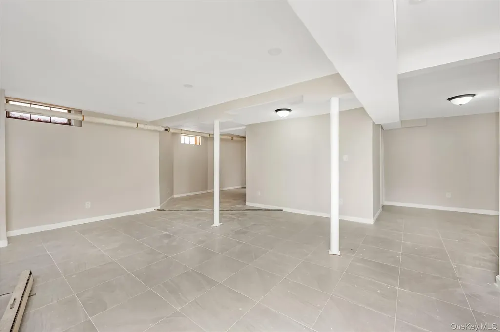 7 Continental Hill Glen Cove NY 11542
