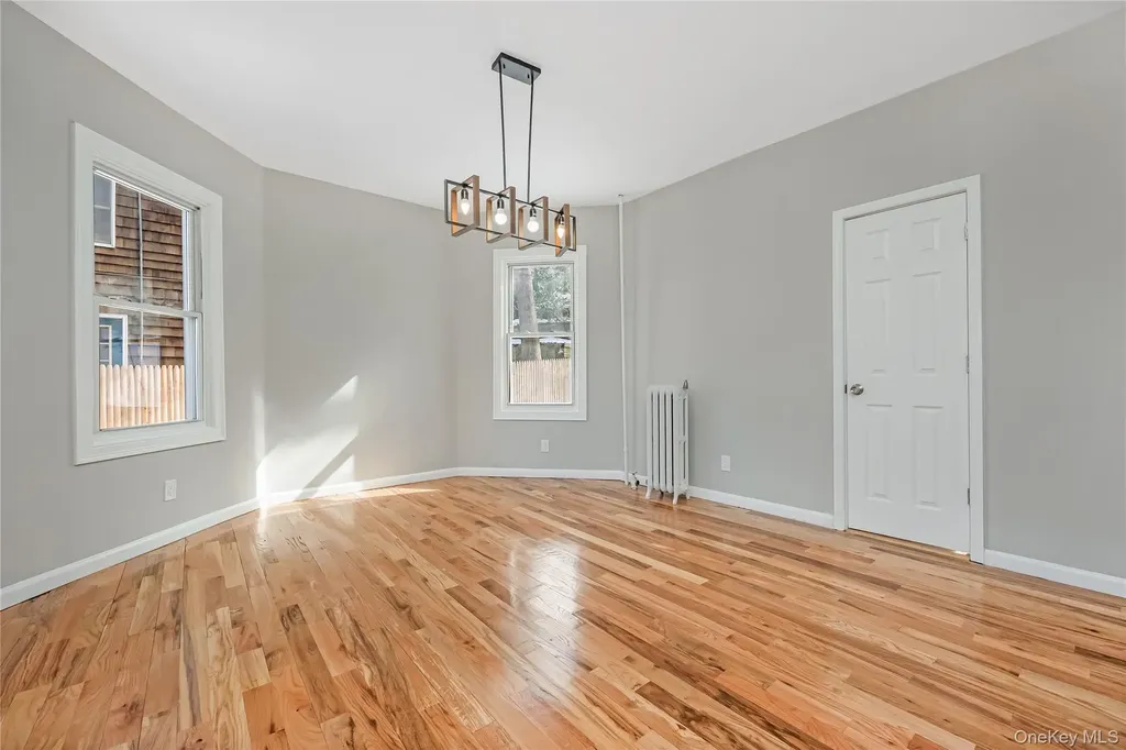 7 Continental Hill Glen Cove NY 11542
