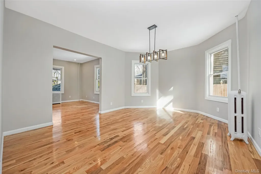 7 Continental Hill Glen Cove NY 11542