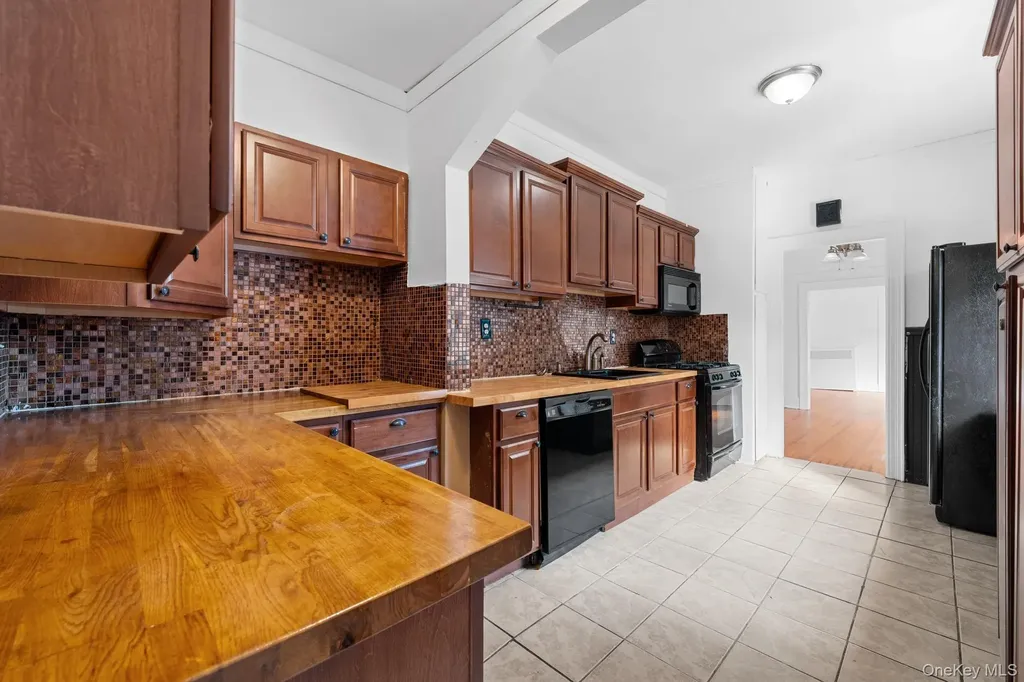1163 Virginia Avenue Bronx NY 10472