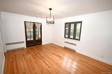 112-13 178th Street Addisleigh Park NY 11433