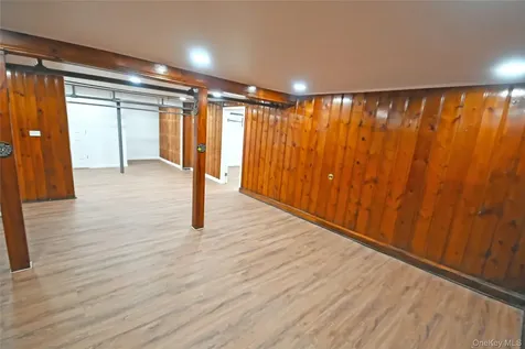 112-13 178th Street Addisleigh Park NY 11433