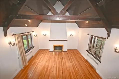 112-13 178th Street Addisleigh Park NY 11433