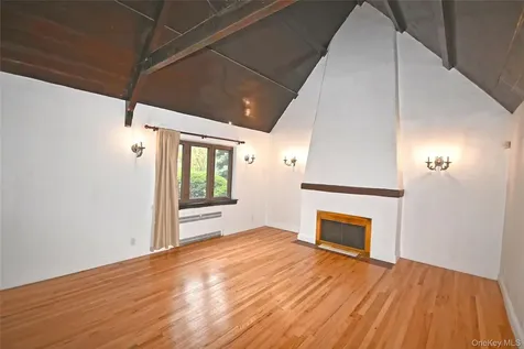 112-13 178th Street Addisleigh Park NY 11433