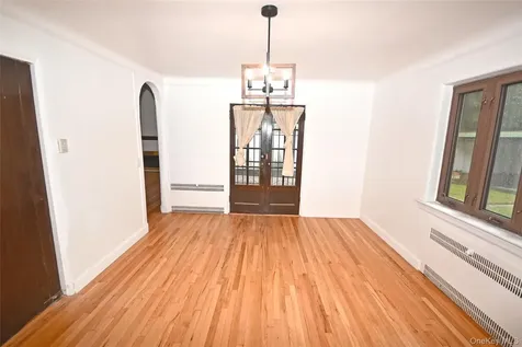 112-13 178th Street Addisleigh Park NY 11433