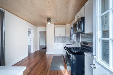 86 Stephan Kingston NY 12401