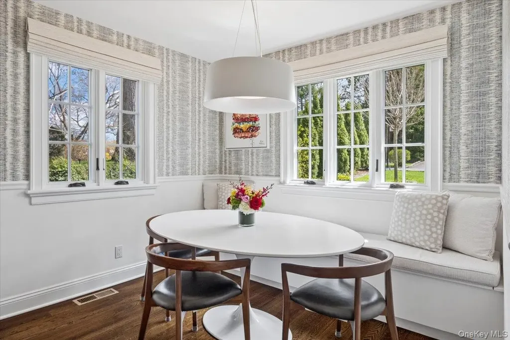 48 Vine Road Larchmont NY 10538
