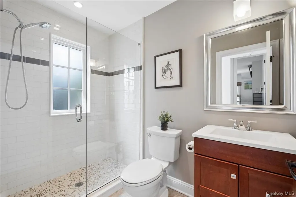 48 Vine Road Larchmont NY 10538