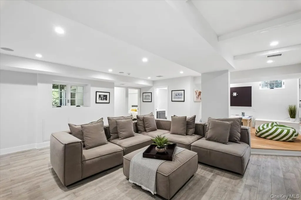 48 Vine Road Larchmont NY 10538
