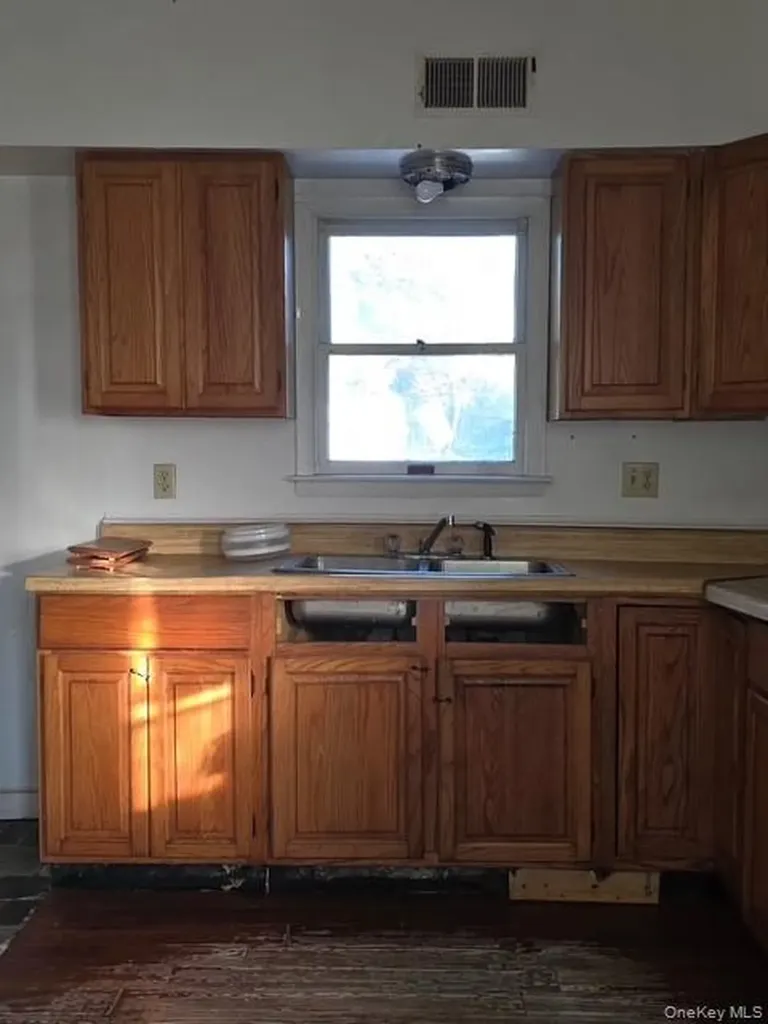 1069 Route 44 55 Clintondale NY 12515