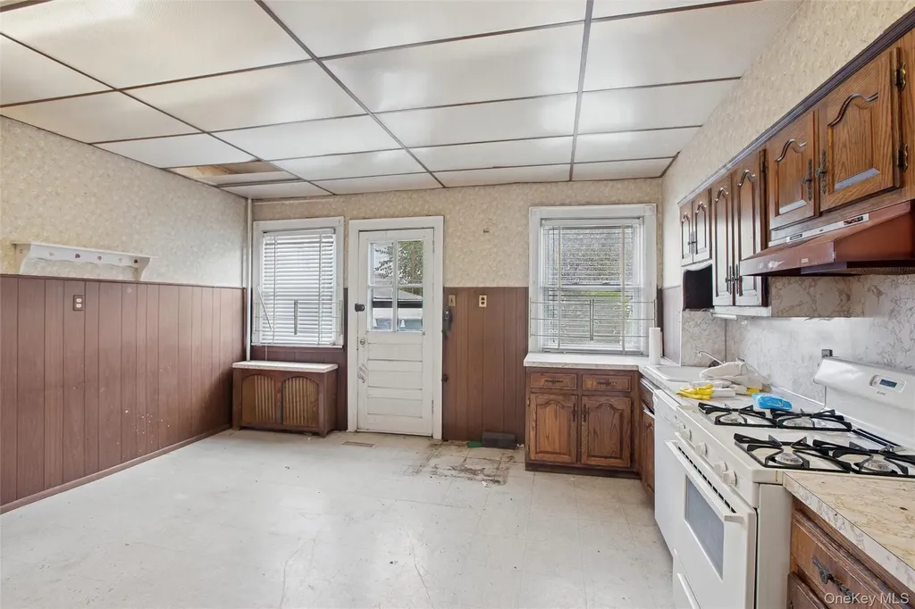 1531 E 37th Street Brooklyn NY 11234