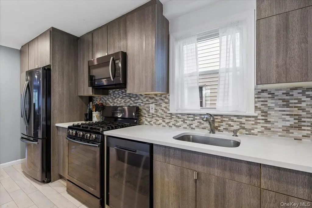 105 Hart Avenue Yonkers NY 10704