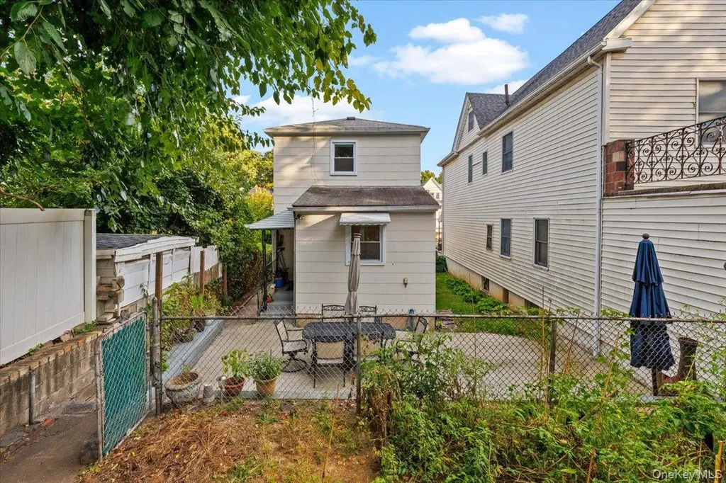 105 Hart Avenue Yonkers NY 10704