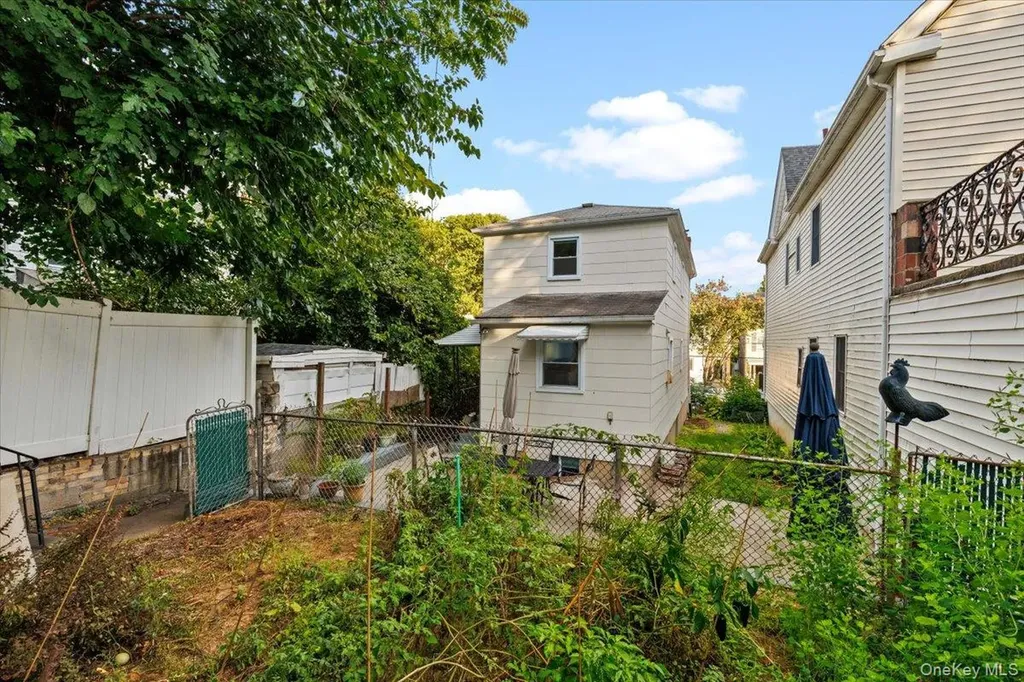 105 Hart Avenue Yonkers NY 10704