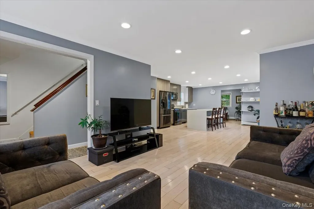 105 Hart Avenue Yonkers NY 10704
