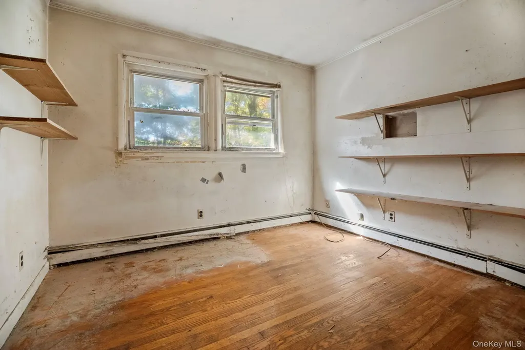33 Albion Oval Mahopac NY 10541