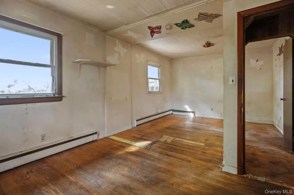 33 Albion Oval Mahopac NY 10541