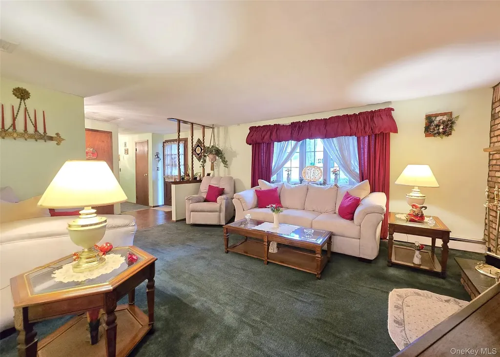 67 Van Brunt Avenue Selden NY 11784