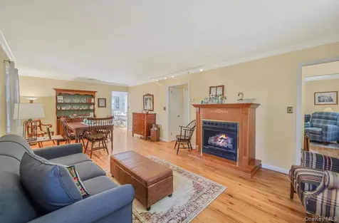 50 Head Of The Neck Road Bellport NY 11713