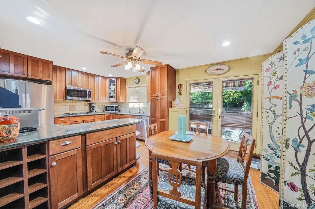 43 Shortridge Drive Mineola NY 11501