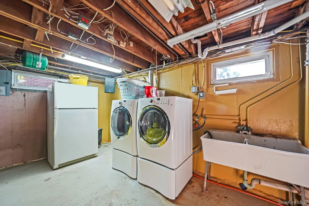 43 Shortridge Drive Mineola NY 11501