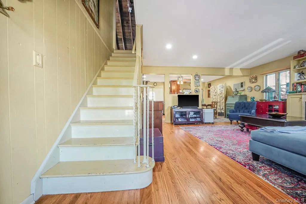 43 Shortridge Drive Mineola NY 11501