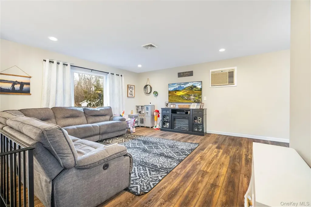 45 Raker Road Poughkeepsie NY 12603