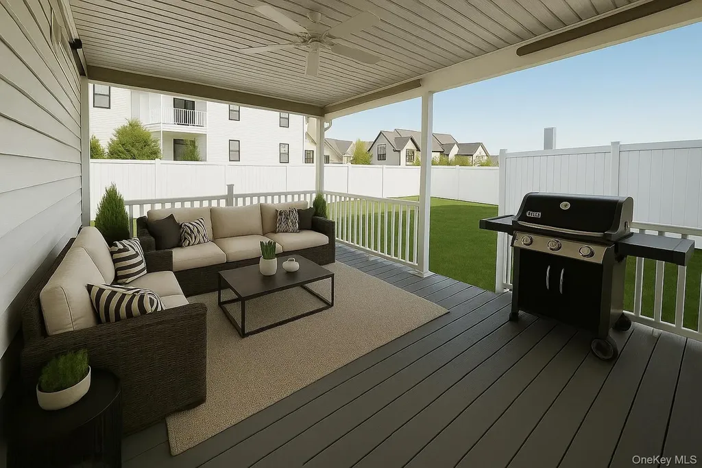 38 Stacey Way Troy NY 12180