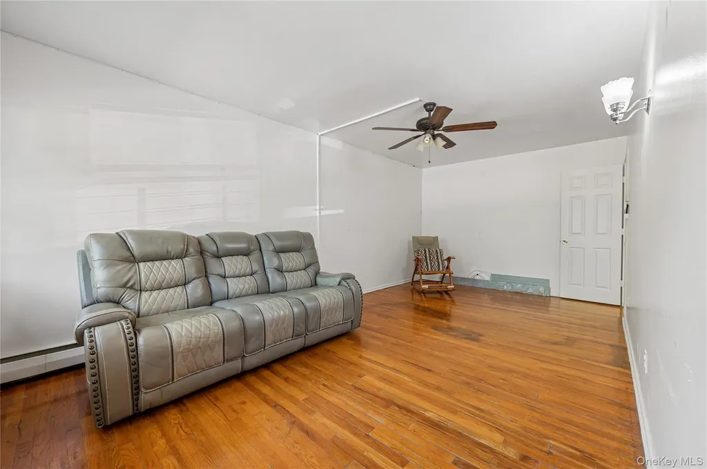 152-10 Peck Avenue Flushing NY 11355