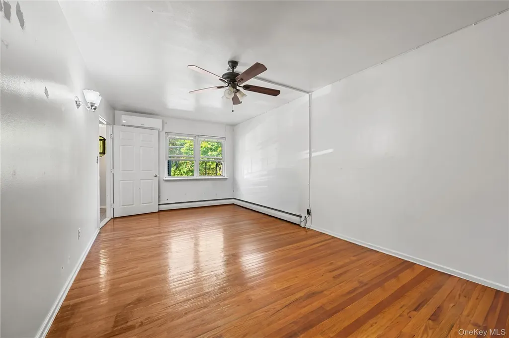 152-10 Peck Avenue Flushing NY 11355